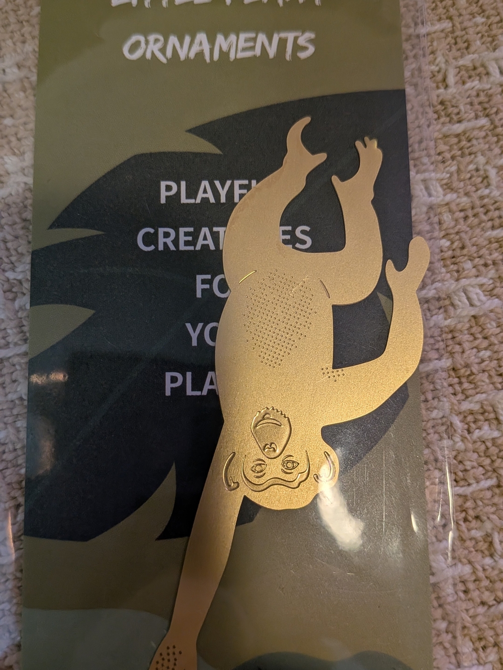 Gold Monkey Plant Ornament - Picture 3 of 3
